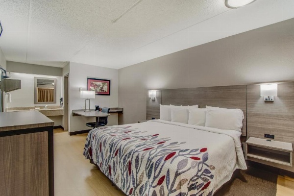 Red Roof Inn Columbia East - Fort Jackson image 15